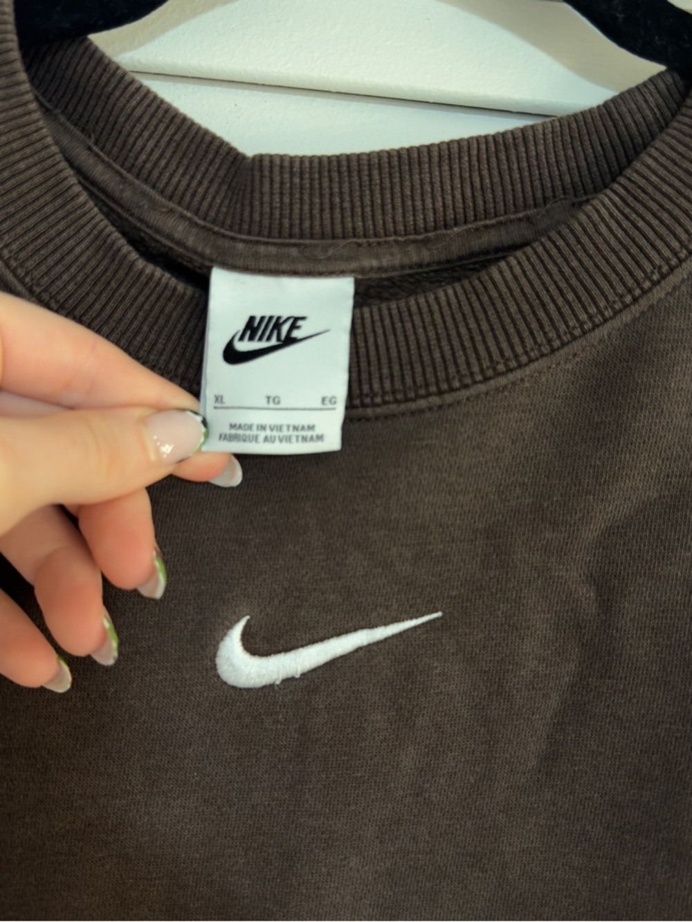 Nike Brown Swoosh Crewneck Sweatshirt - Picture 4 of 4